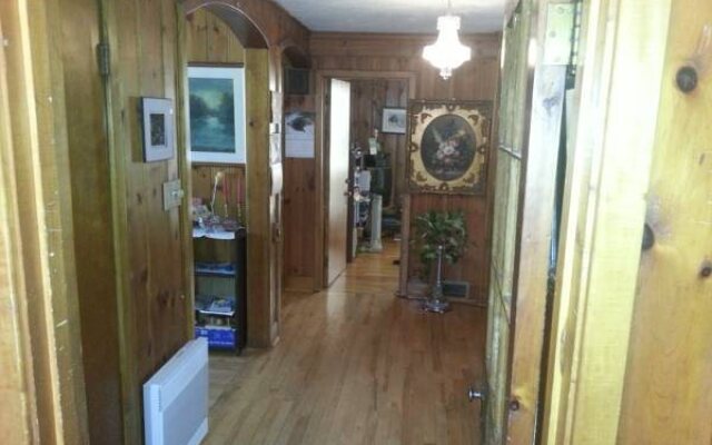 Auberge Bonne Nuit-Bonjour Bed & Breakfast