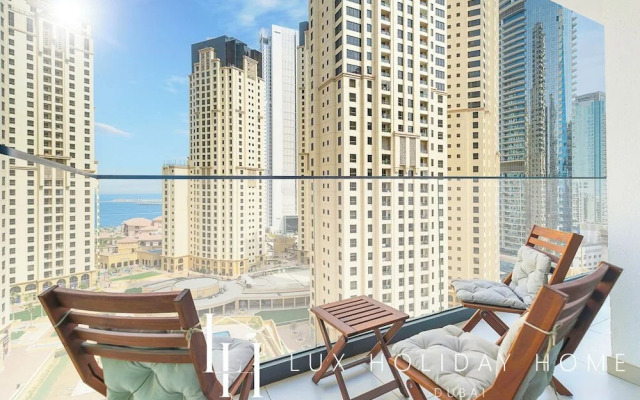 LUX Contemporary Suite Marina View 6