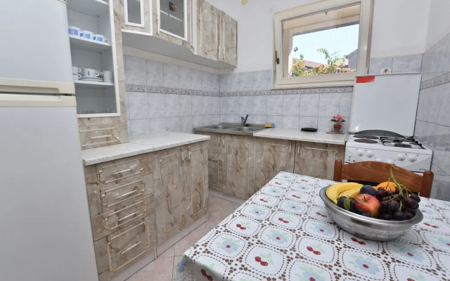 Apartments and Rooms Jakov