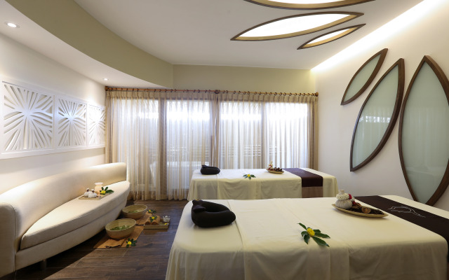 Sandy Beach Non Nuoc Resort