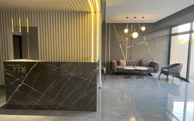 Time22 Apartment Hotel