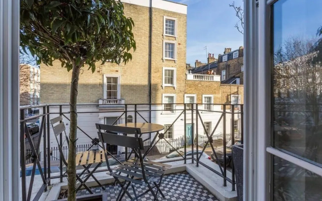 Spectacular 4 Bed House, Pimlico