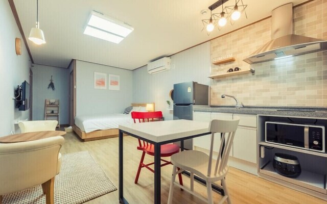 Sumsum House