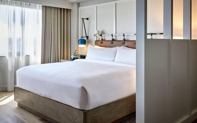 Westdrift Manhattan Beach, Autograph Collection by Marriott