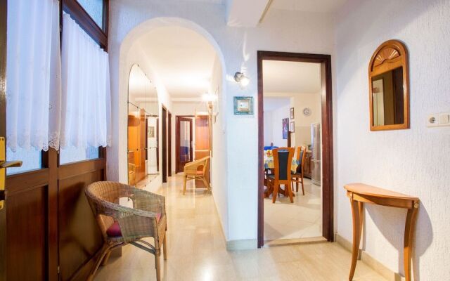 Apartment 736