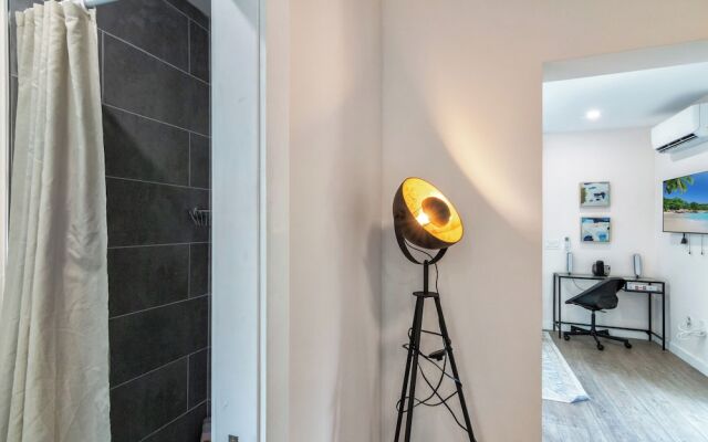 Palm Paradise Retreat Sleeps 4