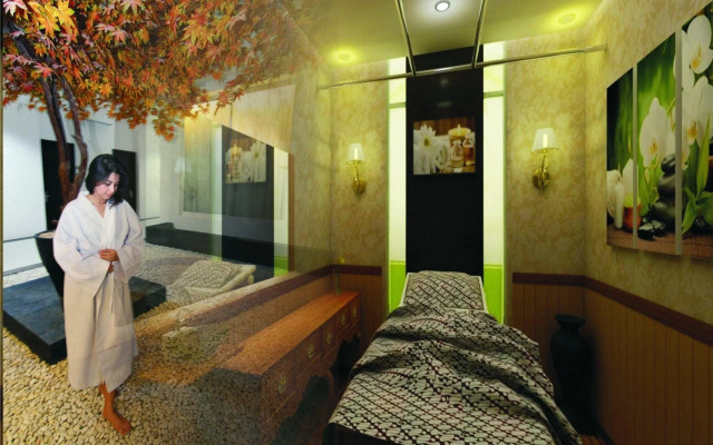Megaland Hotel