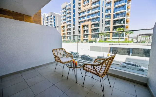 Luxury Studio in Azizi Riviera