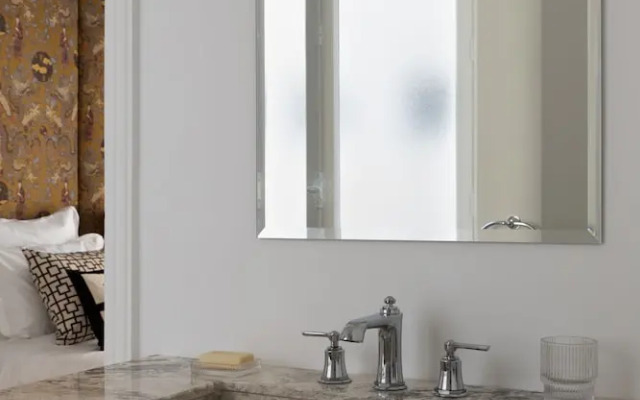 Montaigne Luxury 2 Bedroom