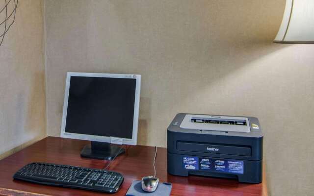 Quality Hotel and Conference Center Bluefield