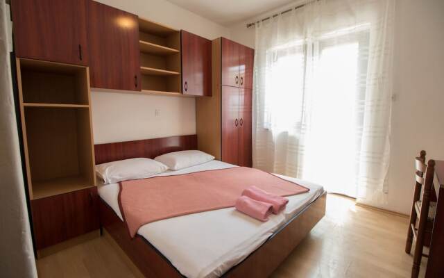 Apartments and Room Ruzica