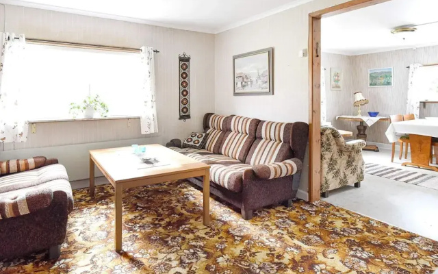 5 Person Holiday Home in Bullaren-by Traum
