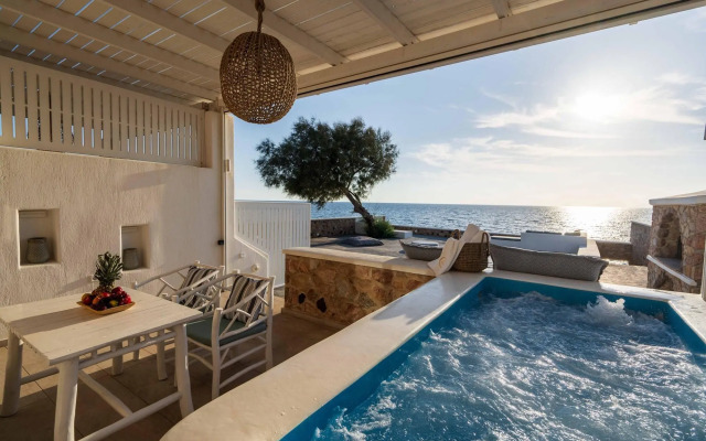 Aegean Melody Suites & Villa