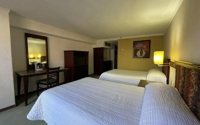 Hotel Arroyo Express