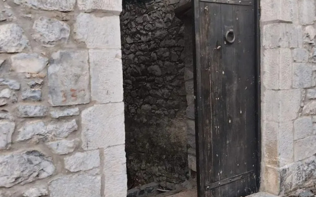 Vitina Number 5 House