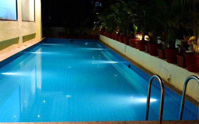 The Flora Grand