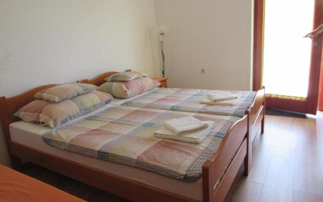 Studio Apartment Near the Beach