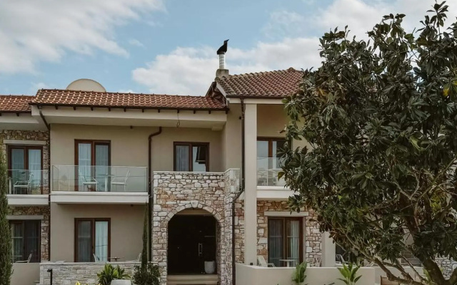 Nikoleta Luxury Villa