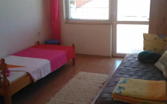 Guest House Evin Rai