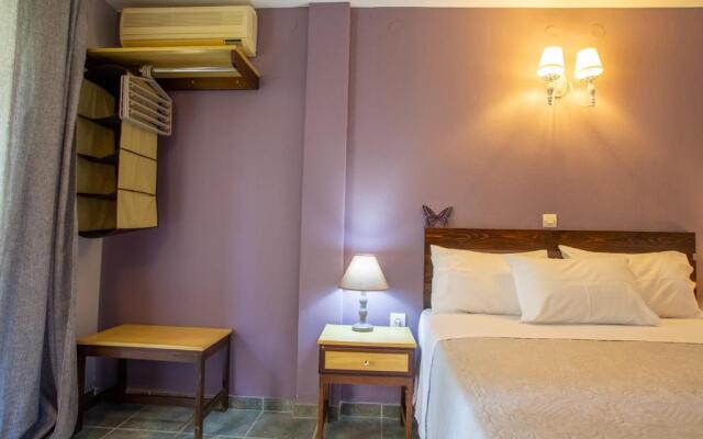 Tellis Holiday Rooms