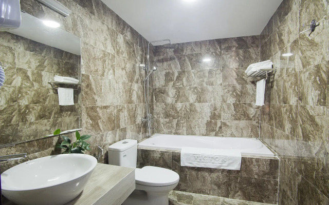 Victor Hotel Cau Giay