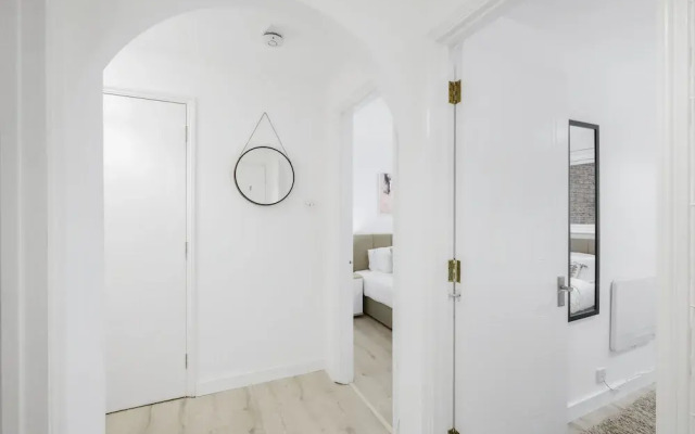 Charming 2 Bed 1Bath Apt -Transom Square