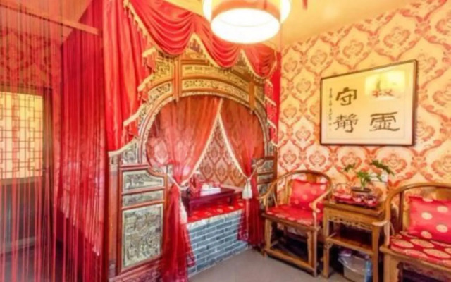 Pingyao Red Lantern Theme Hotel