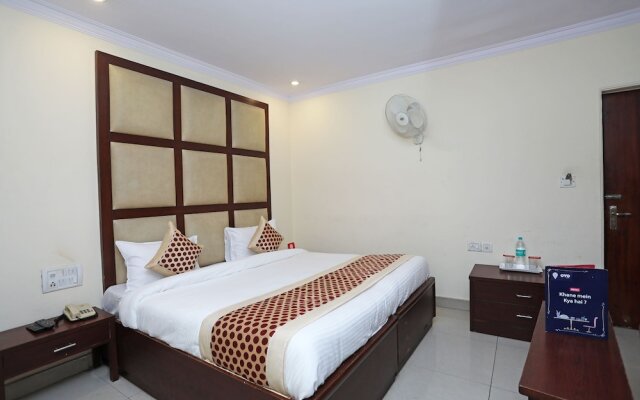 Vivek Hotel
