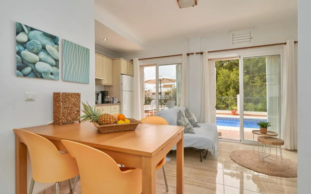 Apartment with private pool