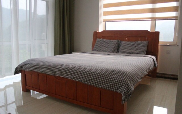 Jinan Banshan Linyun Resort Hotel