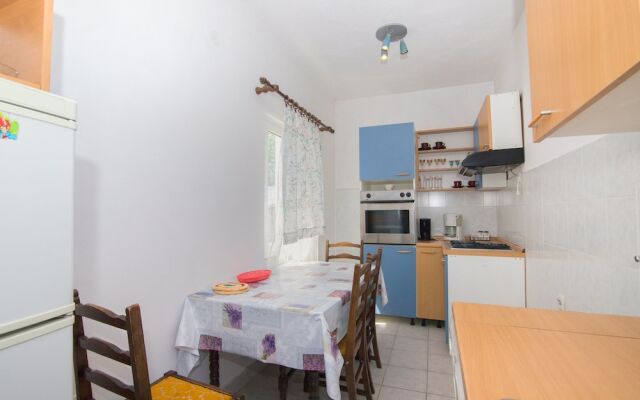 Apartments Jakov