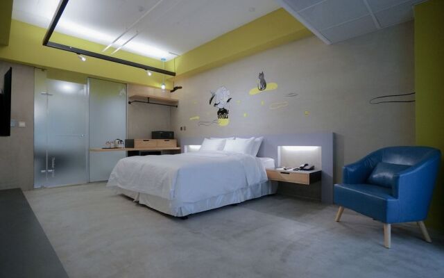Thinker Hotel