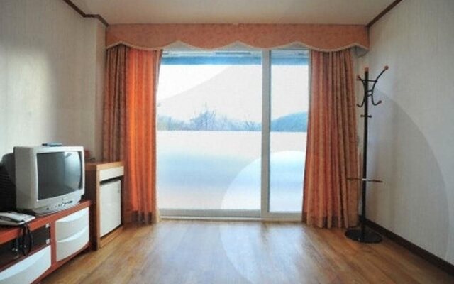 Goodstay Yeonsan Oncheon Hotel