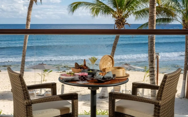 Le Reve by MIJ - Beachfront Hotel