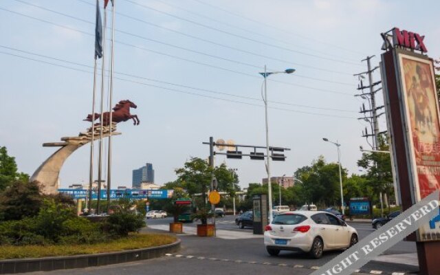 佑途主题酒店(杭州浙江传媒学院店)