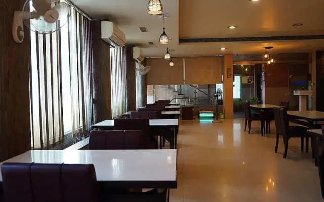 Hotel Center Point