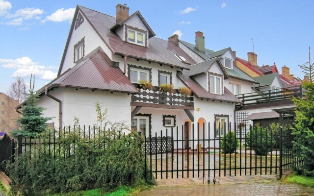 Beautiful Apartment in Kolobrzeg With 2 Bedrooms and Wifi