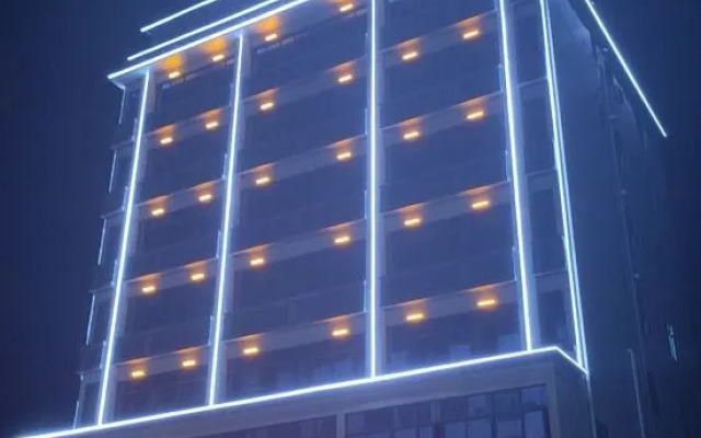 Pinyuan Business Hotel (Four Corner Building Commercial Plaza Branch)