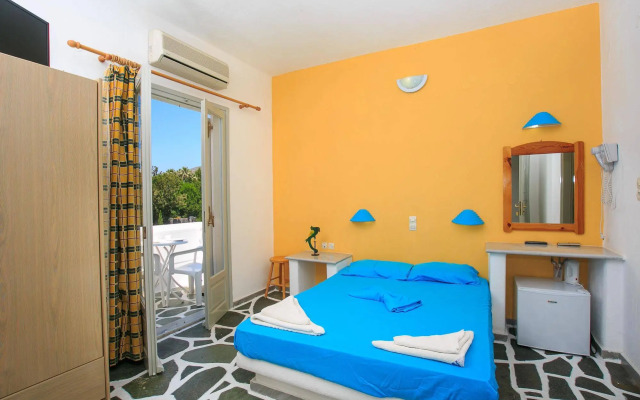 Ampeli Rooms