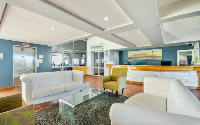 Dolphin Beach Hotel