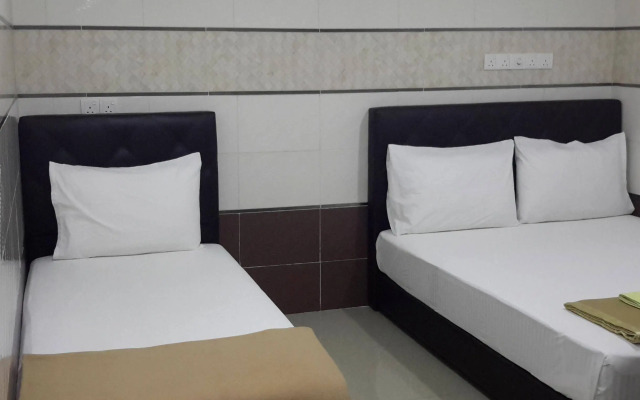 Bukit Beruntung Business Hotel