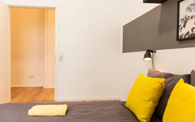 Modern 2 Bedroom Apartment in Berlin Schöneberg