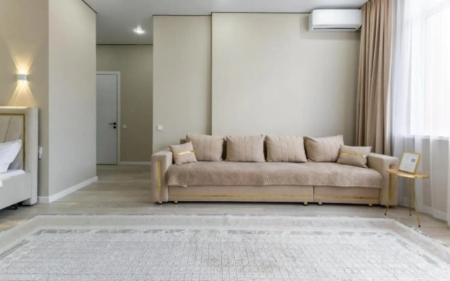 Apartments on Turan Avenue 50/5