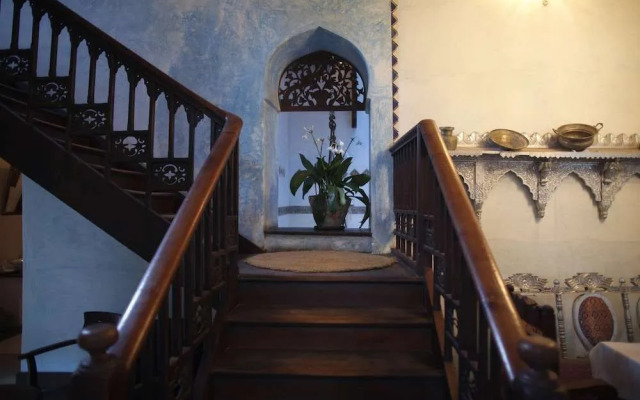Emerson Spice Hotel