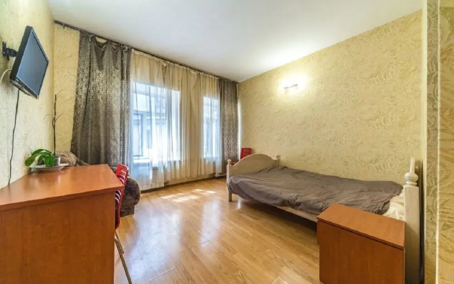 Apartment near Kazansky Cathedral