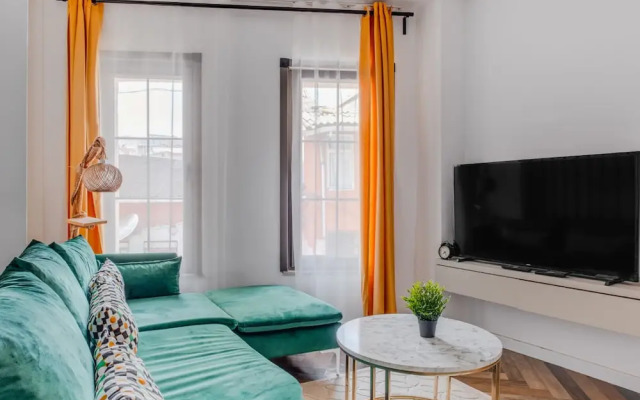 Spacious Modern Flat With Balcony 5 min to Taksim
