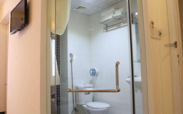 Lee Park Hotel