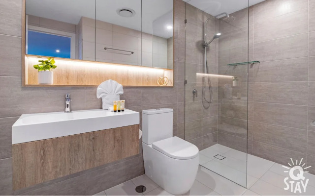 Casino Private Apartments - QStay