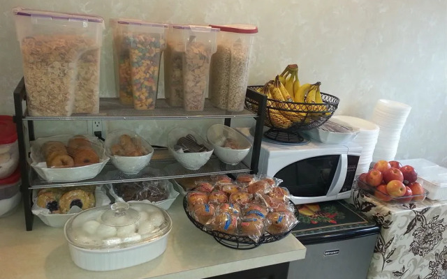 Niagara Parkway Court Motel