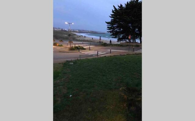 Maison à 20 mètre de la plage vue sur Mer